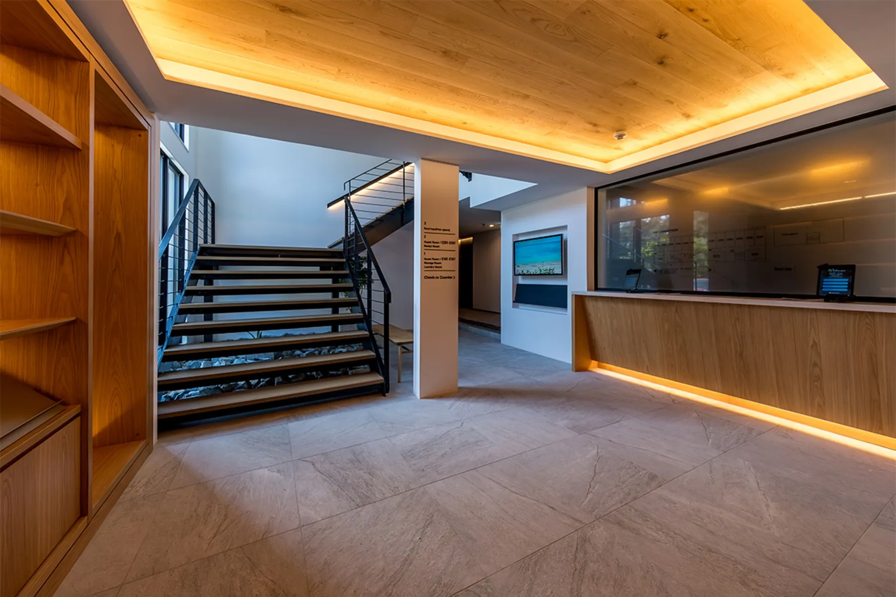 LUXE TECH VILLA ASHITOKU lobby