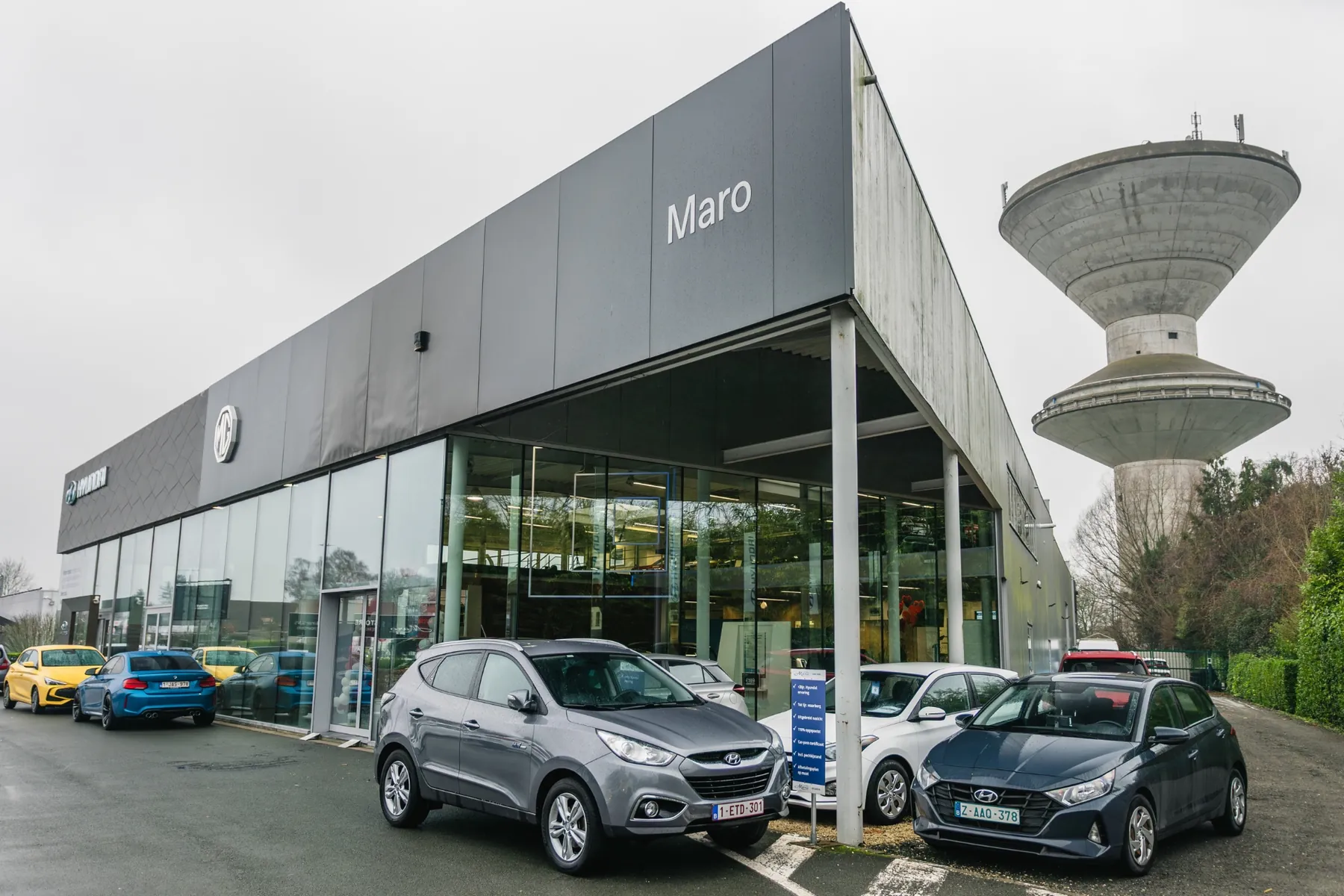 Exterior of the Garage Maro dealership