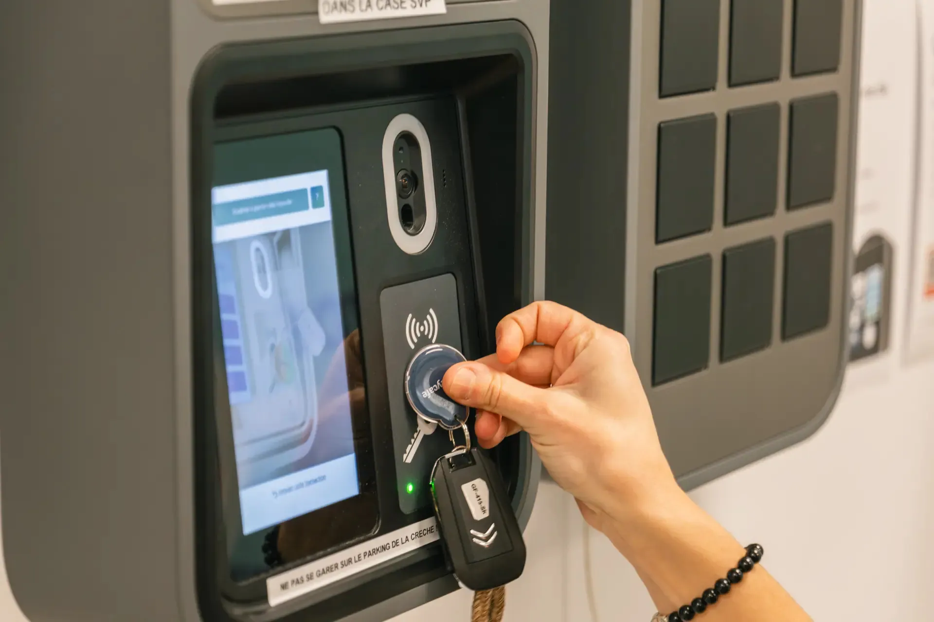 Close up of scanning a Keycafe fob at the SmartBox
