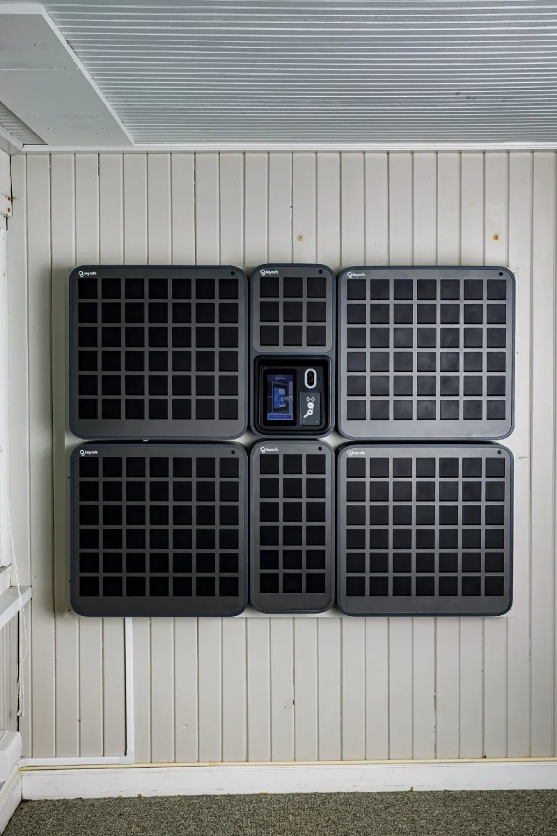 SmartBox setup with an MS5 and 5 expansion units