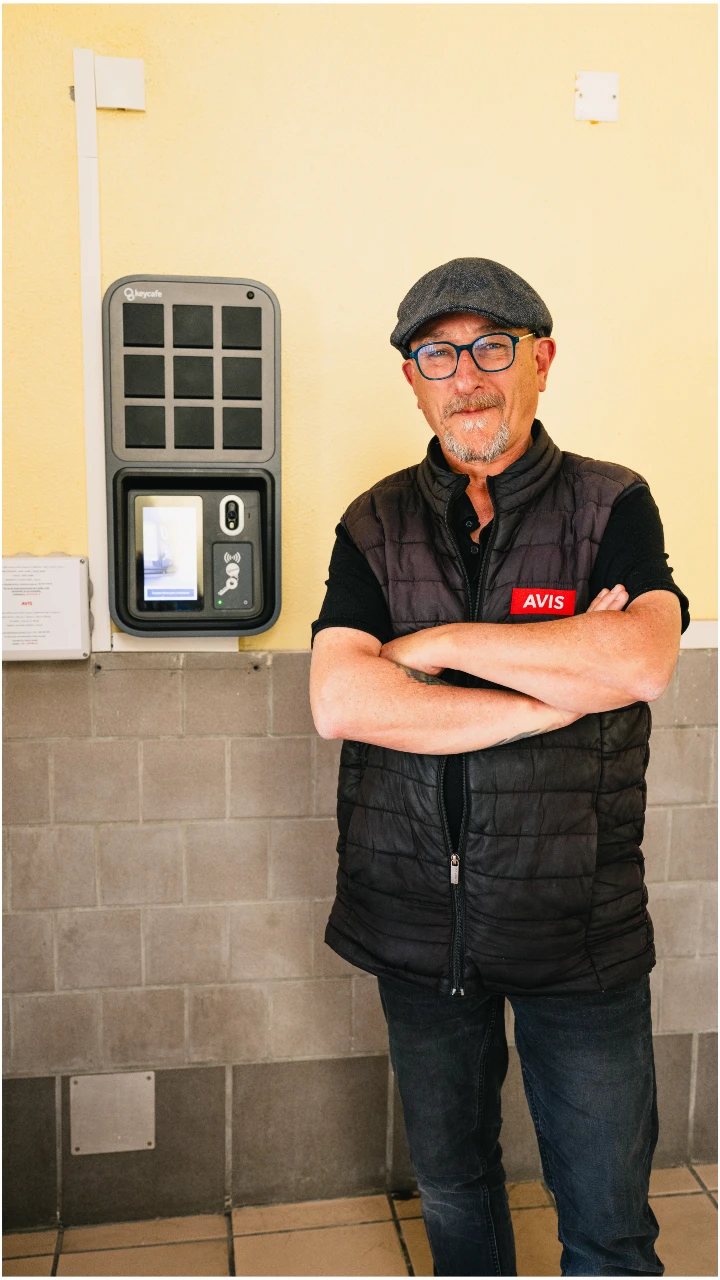 Avis Branch Manager Fabrice Pichereau standing beside his MS5 SmartBox