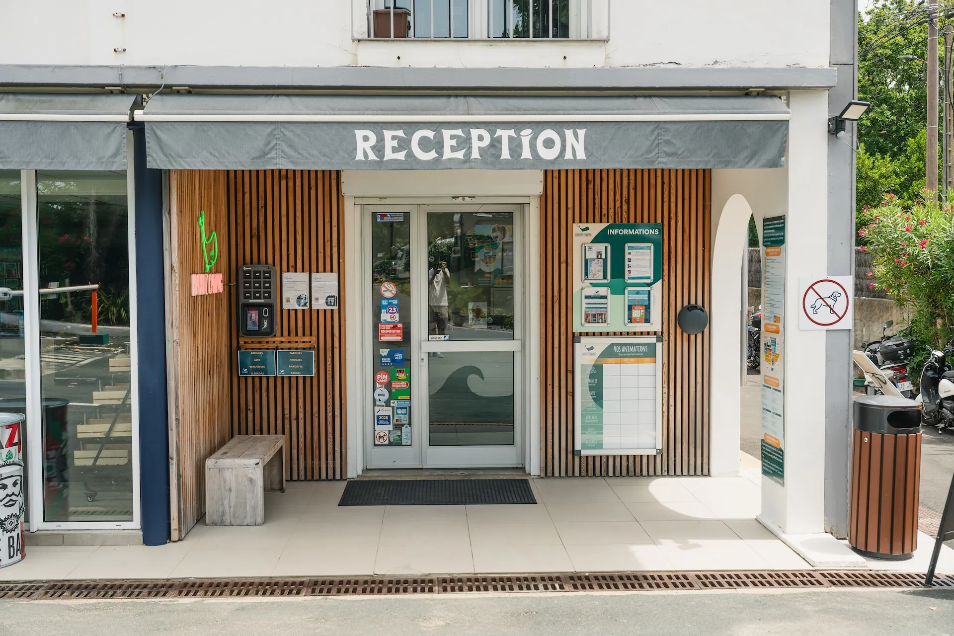External view of the Biarritz Camping reception