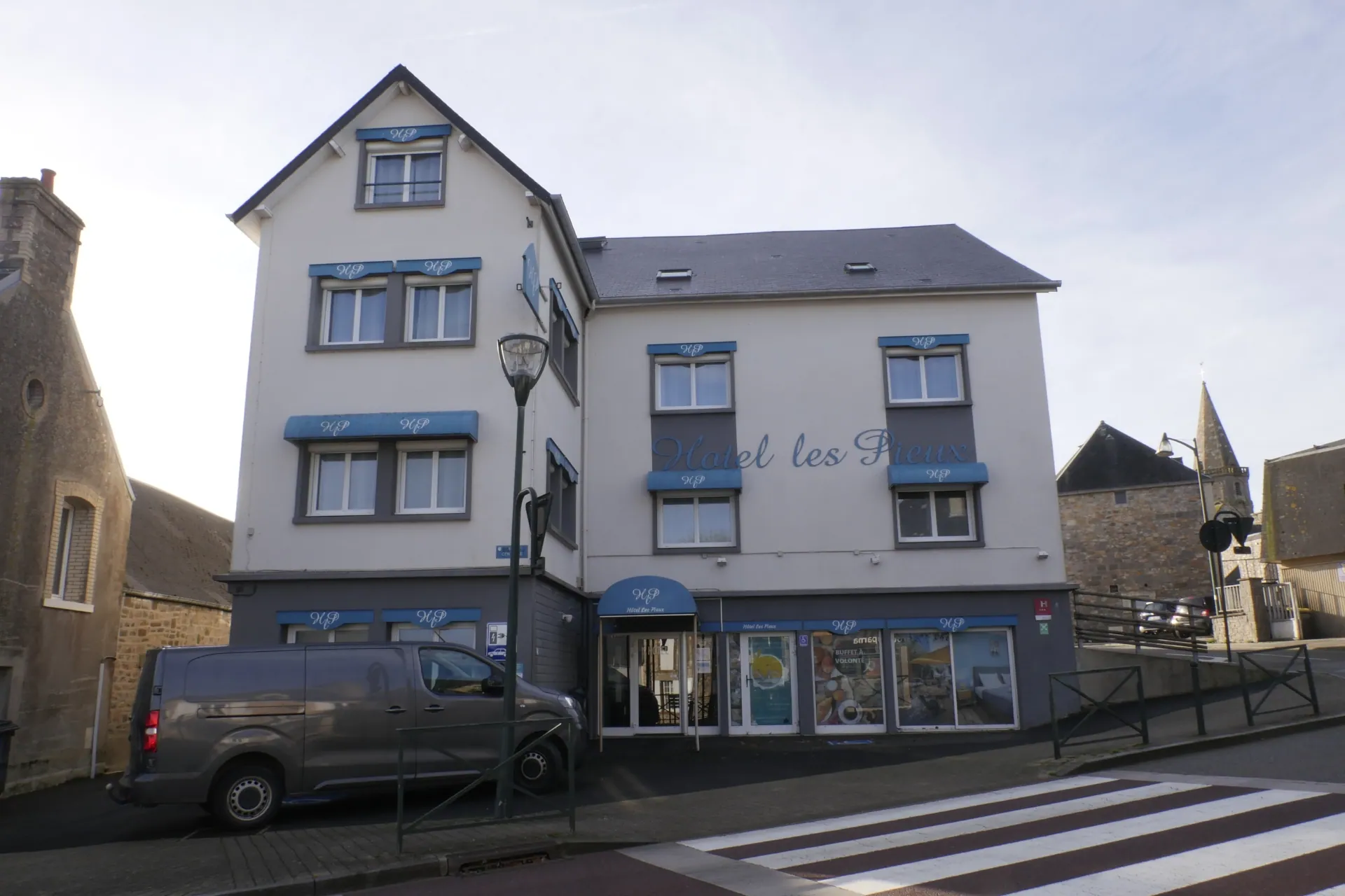 Exterior of Hôtel les Pieux