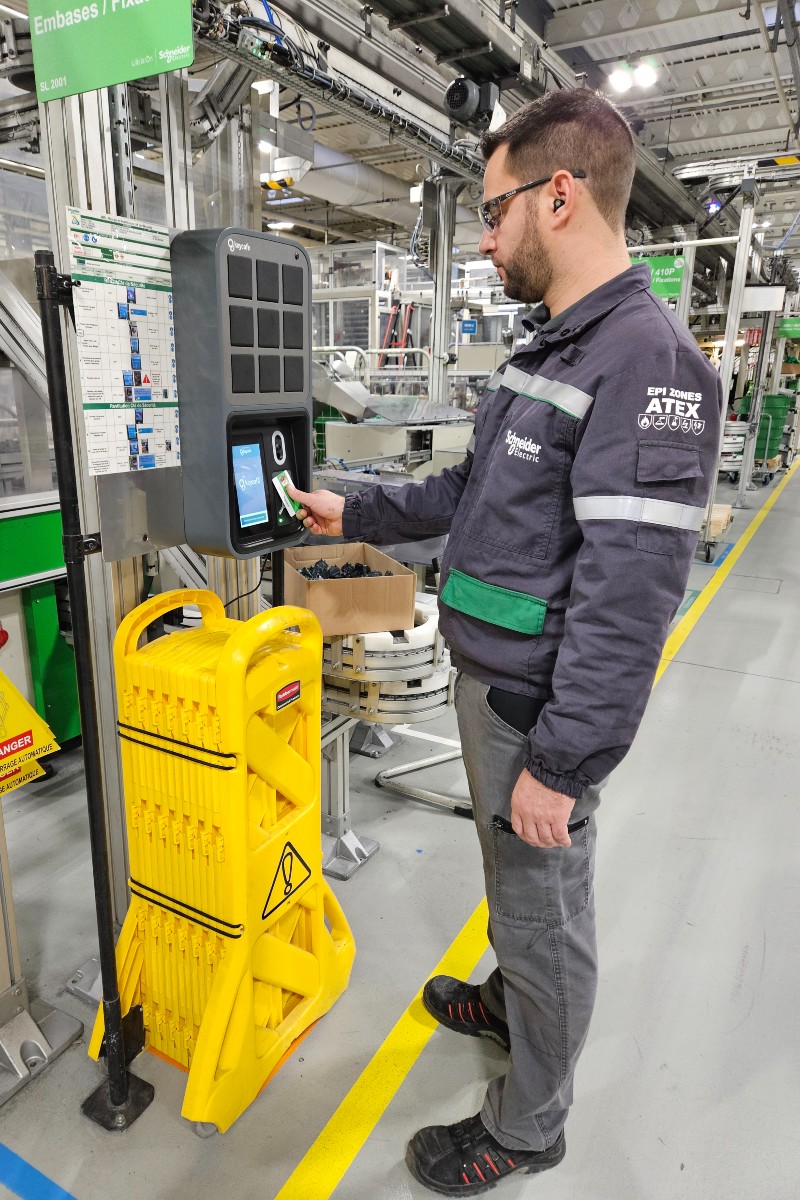 Gestione moderna delle chiavi per un flusso di lavoro più intelligente: la trasformazione di Schneider Electric con Keycafe